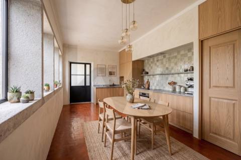 Moradia T3+1 em Pedra para Reabilitação | Riba de Âncora – Caminha