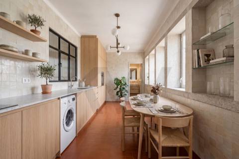Moradia T3+1 em Pedra para Reabilitação | Riba de Âncora – Caminha
