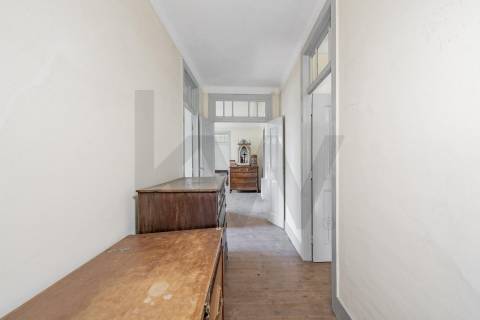 Moradia T3+1 em Pedra para Reabilitação | Riba de Âncora – Caminha