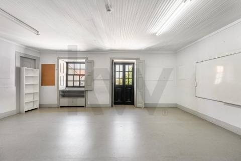 Ed. Histórico completo, ao Senhor de Matosinhos, para reabilitação (para Serviços ou Habitação)