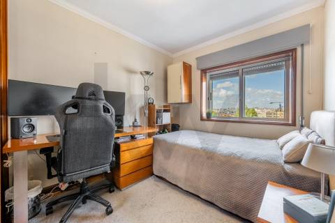 Apartamento T3 tranquilo e central - Varandas, Elevador e Garagem - Santa Marinha,  Gaia