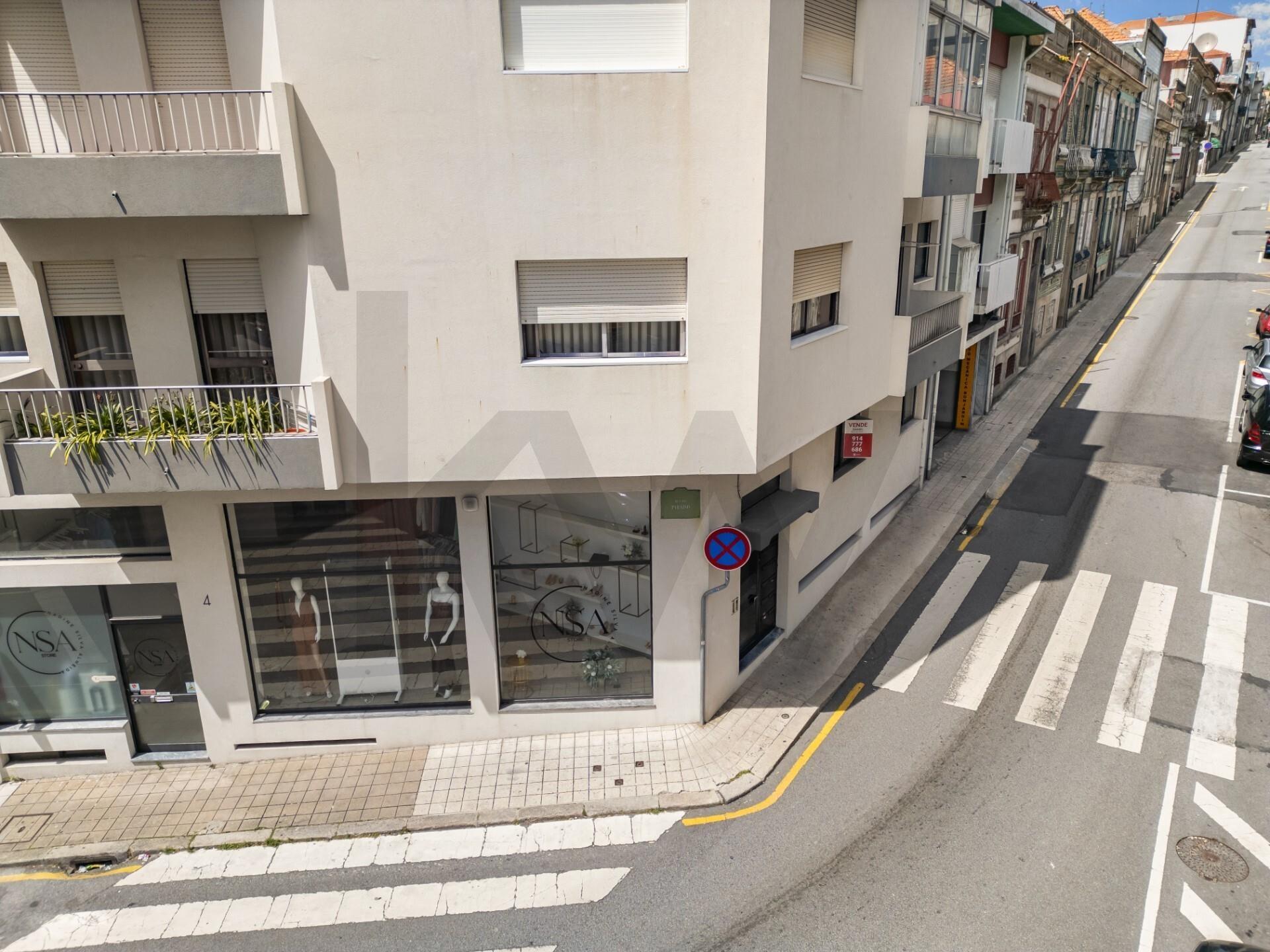 Apartamento T2+1 Completamente Renovado Rua do Bonjardim - Porto Centro