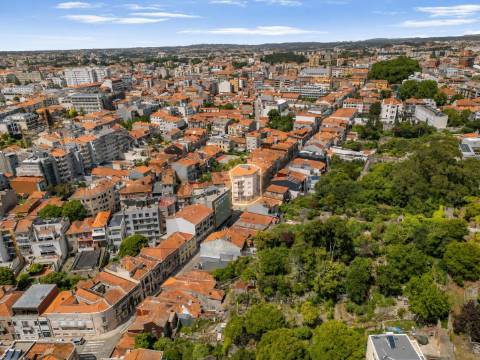 Apartamento T2+1 Completamente Renovado Rua do Bonjardim - Porto Centro