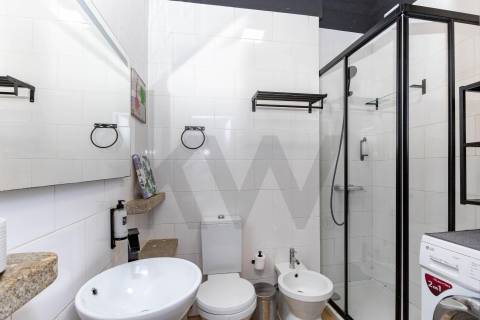 Apartamento T1 em Matosinhos Sul, atualmente em Alojamento Local, junto à praia e ao metro