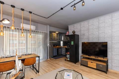 Apartamento T1 em Matosinhos Sul, atualmente em Alojamento Local, junto à praia e ao metro