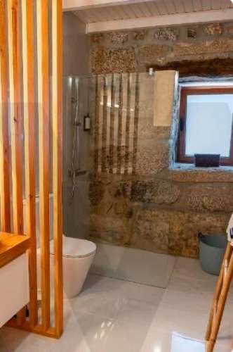 Moradia T3 com jardim e piscina para permuta