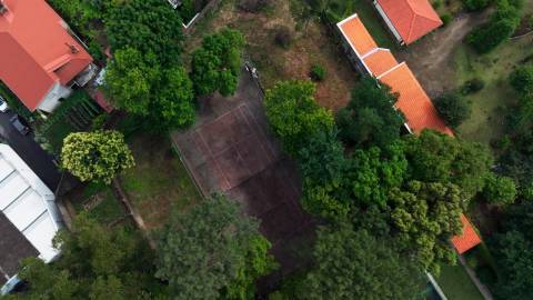 Moradia T5 em Vila das Aves com piscina exterior