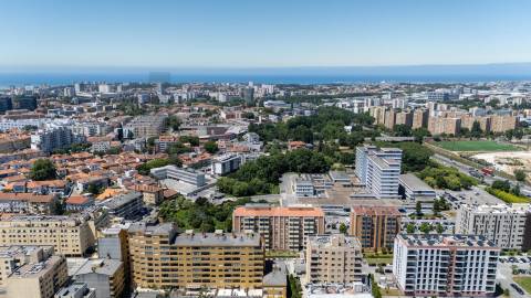 T4 em Ramalde – Prelada | Excelentes Áreas | 3 Varandas | Ótima Localização