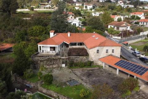 Quinta Histórica no Norte de Portugal - Património Municipal - 12 Hectares