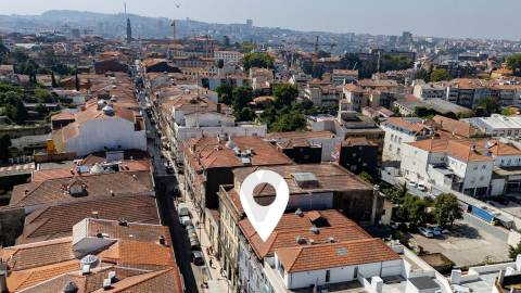 Apartamento T0+1 -Edifício Histórico com Licença AL em Cedofeita -Localização Premium 