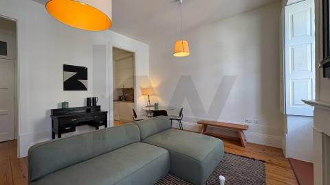 Apartamento  T0+1 -Edifício Histórico com Licença AL em Cedofeita -Localização Premium 