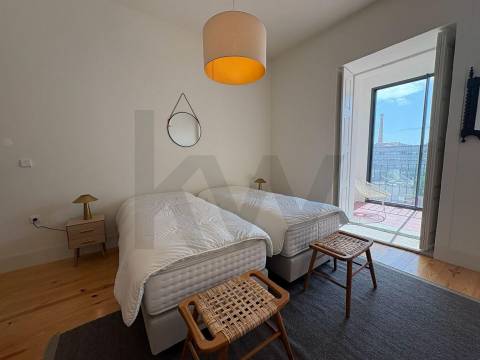 Apartamento  T0+1 -Edifício Histórico com Licença AL em Cedofeita -Localização Premium 