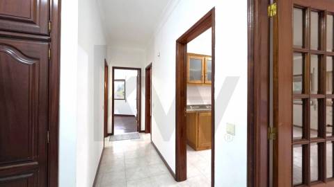 Apartamento T2 com Garagem e Arrumos, Elevador, CABEÇA SANTA, PENAFIEL