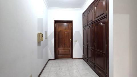 Apartamento T2 com Garagem e Arrumos, Elevador, CABEÇA SANTA, PENAFIEL
