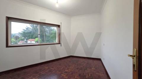 Apartamento T2 com Garagem e Arrumos, Elevador, CABEÇA SANTA, PENAFIEL