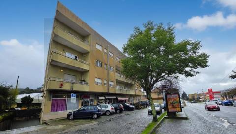 Apartamento T2 com Garagem e Arrumos, Elevador, CABEÇA SANTA, PENAFIEL