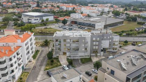 Apartamento T3 com terraço privativo - Vila Praia de Âncora