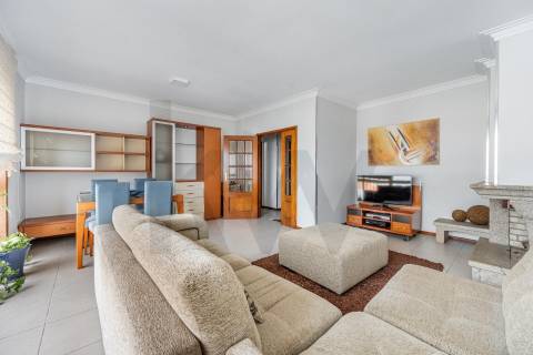 Apartamento T3 com terraço privativo - Vila Praia de Âncora