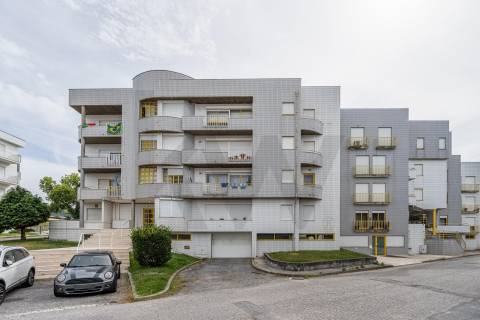 Apartamento T3 com terraço privativo - Vila Praia de Âncora