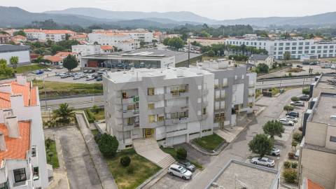 Apartamento T3 com terraço privativo - Vila Praia de Âncora