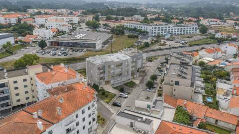 Apartamento T3 com terraço privativo - Vila Praia de Âncora