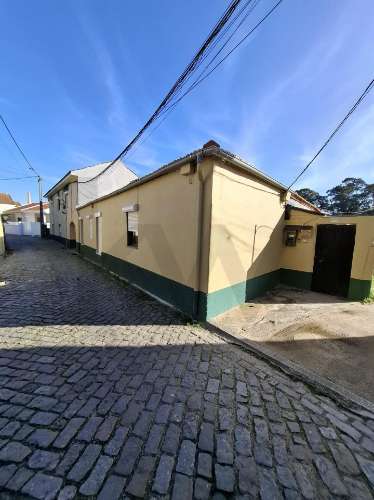 Prédio em Canidelo com rentabilidade