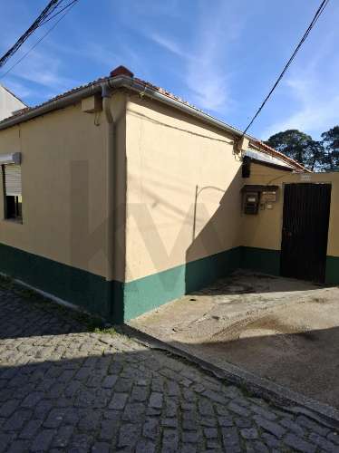 Prédio em Canidelo com rentabilidade
