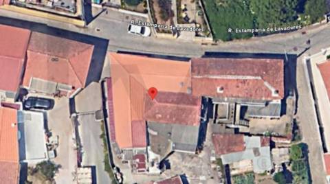 Prédio em Canidelo com rentabilidade