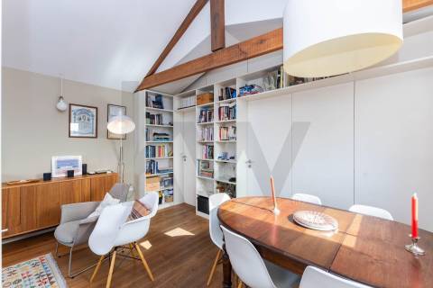 .Apartamento T1 no Largo da Fontinha com excelente luminosidade 