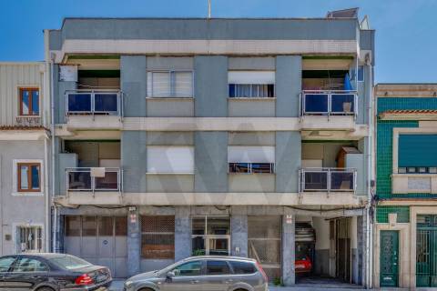 T1 Renovado Campanha - Porto