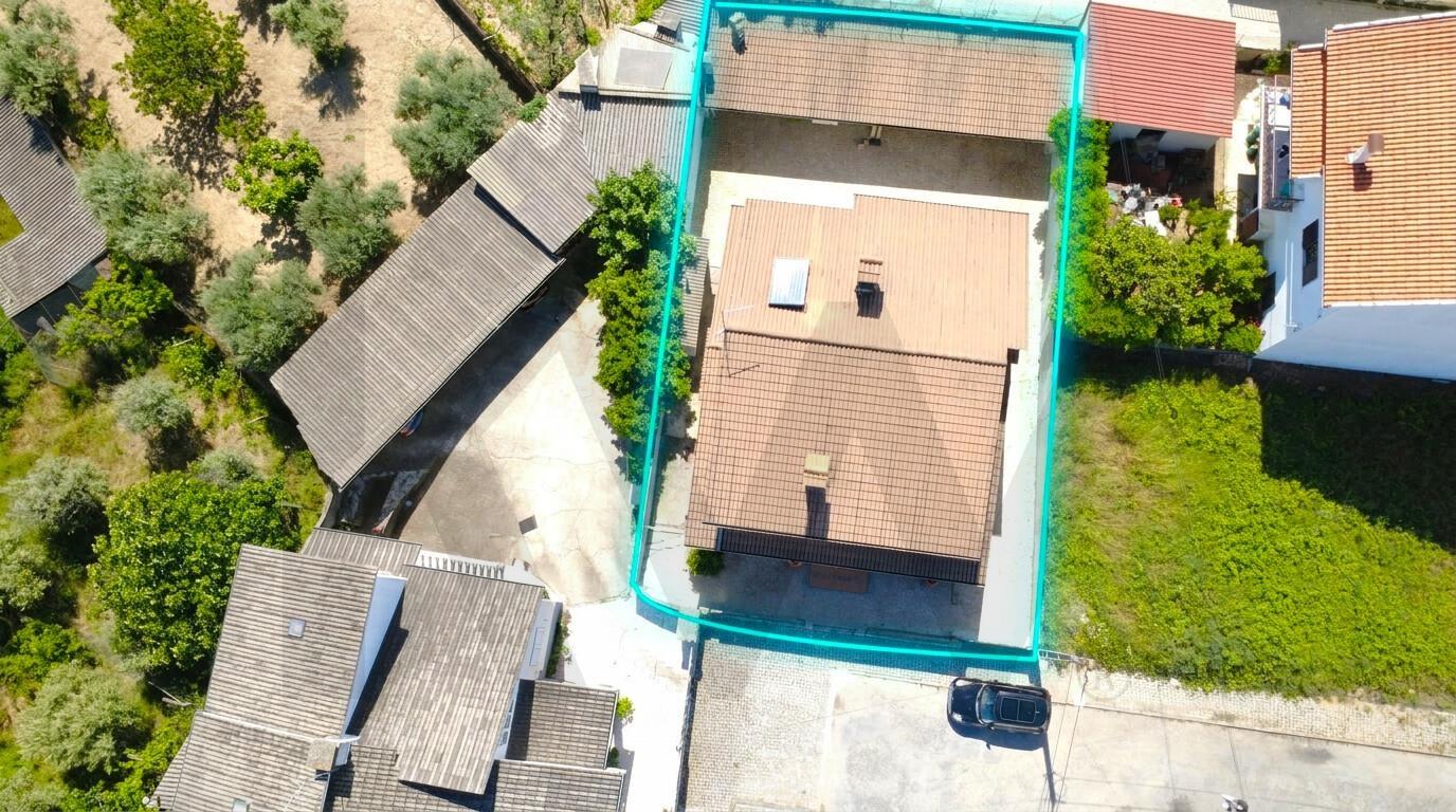 Moradia T3 com Espaço Exterior – A 5 Minutos do Fundão