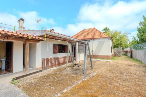 Moradia independente térrea T3+1 | Terreno 2.243 m2 | Berlengas, a 5km da Praia da Tocha