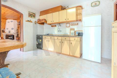 Moradia independente térrea T3+1 | Terreno 2.243 m2 | Berlengas, a 5km da Praia da Tocha