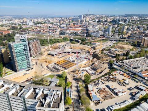 Apartamento T3+1 com Terraço (T4) - V. N. de Gaia  - Metro