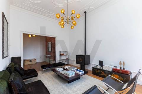 Moradia T3+1 renovada com jardim no Bonfim, Porto 