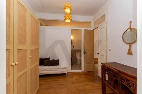 Moradia T3+1 renovada com jardim no Bonfim, Porto 