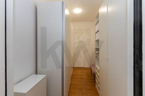Moradia T3+1 renovada com jardim no Bonfim, Porto 