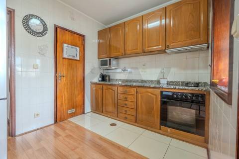 Apartamento T2+1 | Varandas | Lugar de garagem | Centro da Maia