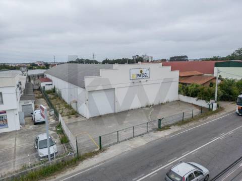 **Pavilhão com excelente versatilidade em São João, Ovar**