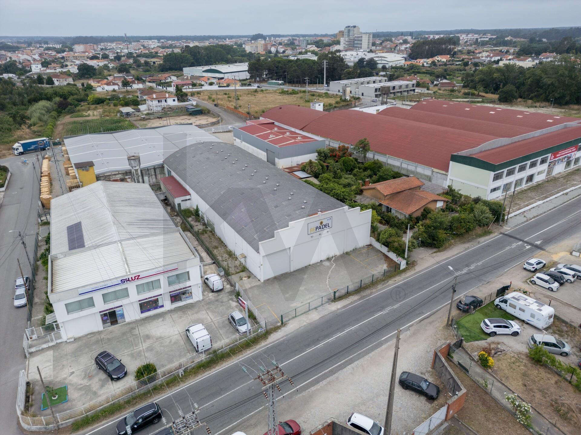 **Pavilhão amplo com excelente versatilidade em São João, Ovar**