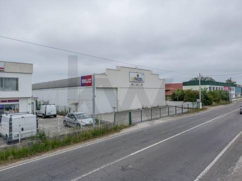 **Pavilhão amplo com excelente versatilidade em São João, Ovar**