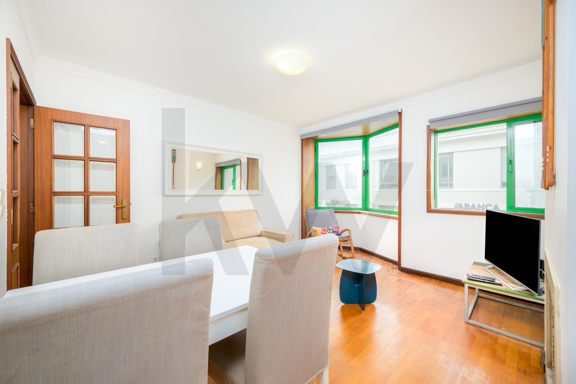 Apartamento T1 com garagem em Matosinhos Sul junto à praia