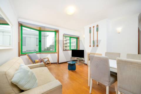 Apartamento T1 com garagem em Matosinhos Sul junto à praia