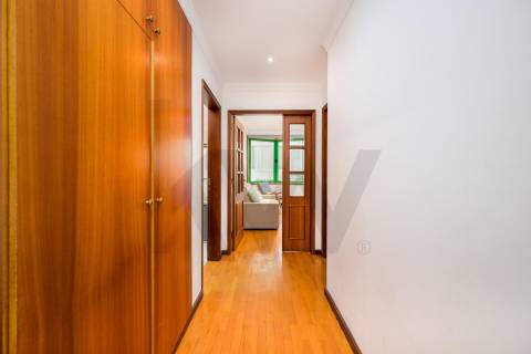Apartamento T1 com garagem em Matosinhos Sul junto à praia