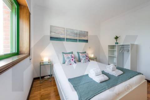 Apartamento T1 com garagem em Matosinhos Sul junto à praia