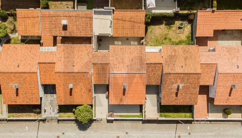 Moradia térrea T3 com Anexo T2 para Arrendamento em Esposende | Perto da Praia e Centro Histórico