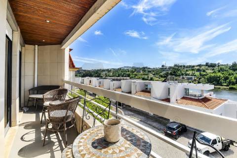 Apartamento T3, Valbom (vista Douro), Gondomar