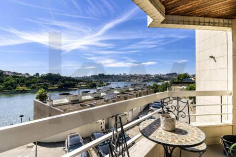 Apartamento T3, Valbom (vista Douro), Gondomar