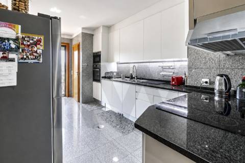 Apartamento T3, Valbom (vista Douro), Gondomar