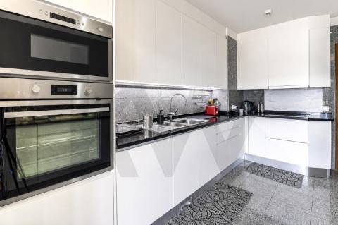Apartamento T3, Valbom (vista Douro), Gondomar